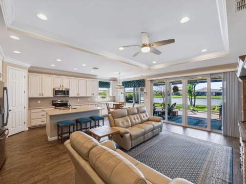 11210 SW Lake Park Drive, Port St. Lucie FL - photo 8 of 96