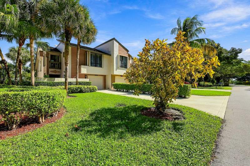 3 bedroom Townhouse at 22932 Ironwedge Drive, Ironwedge, Boca Raton — photo 3