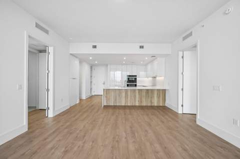 220 Lake Shore Drive #1913, West Palm Beach FL - photo 15 of 41