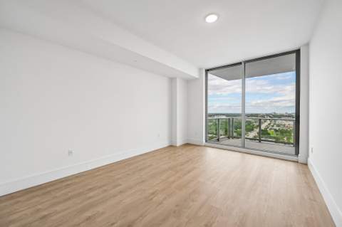 220 Lake Shore Drive #1913, West Palm Beach FL - photo 18 of 41