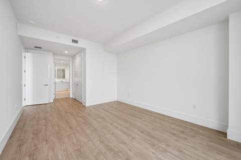 220 Lake Shore Drive #1913, West Palm Beach FL - photo 20 of 41