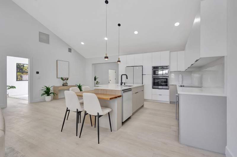 3 bedroom Single Family Residence at 338 Palmetto Street, Broadmoor Sec 1, West Palm Beach — photo 4