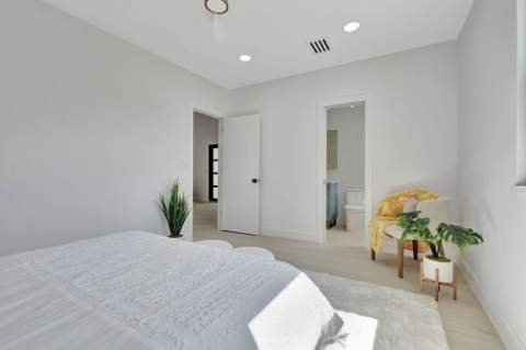 338 Palmetto Street, West Palm Beach FL - photo 24 of 32