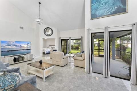8103 Covington Court, Lake Worth FL - photo 18 of 58