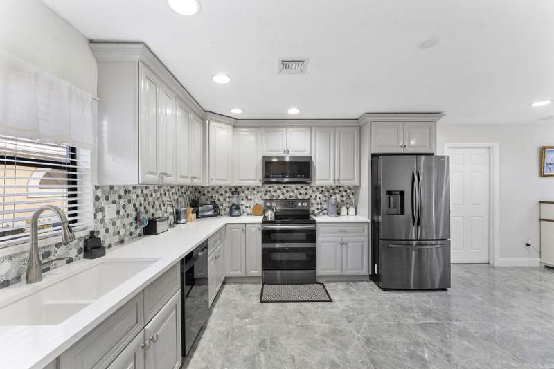 3 bedroom Single Family Residence at 8103 Covington Court, Fairfields Lacuna 3, Lake Worth — photo 3