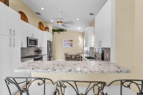 23313 Torre Circle, Boca Raton FL - photo 15 of 36