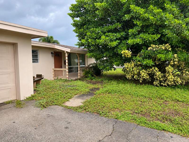 4 bedroom Single Family Residence at 1025 SE 14th Street, Floresta Estates, Deerfield Beach — photo 2