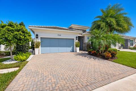 9940 Regency Way, Palm Beach Gardens FL - photo 9 of 97