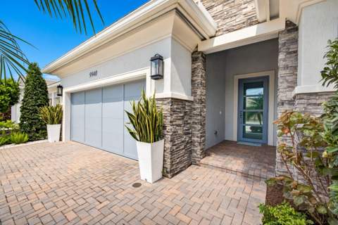 9940 Regency Way, Palm Beach Gardens FL - photo 10 of 97
