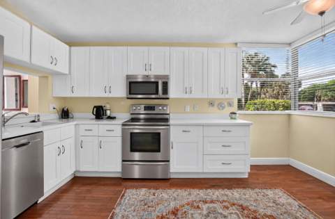 6530 Boca Del Mar Drive, Boca Raton FL - photo 6 of 30