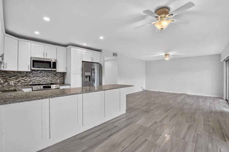 1 bedroom Condominium at 204 Dorset, Dorset At Century Village Condo, Boca Raton — photo 4