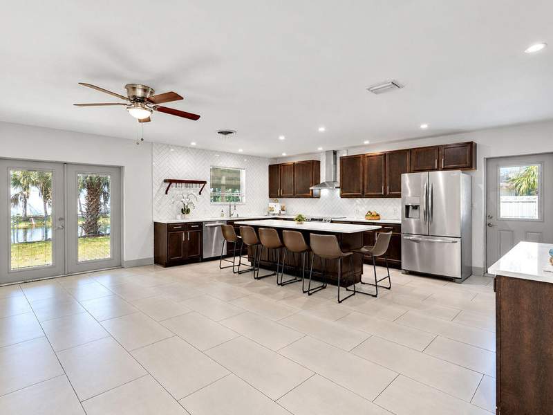 3 bedroom Single Family Residence at 72 W Palm Drive #Unit 0, Hammon Heights Sec 3, Margate — photo 3