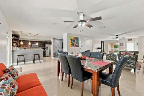 9041 NW 27th Place, Coral Springs FL - photo 12 of 61