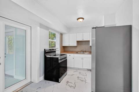 298 Jeffery Street, Boca Raton FL - photo 15 of 56