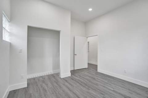 393 Cypress Avenue, West Palm Beach FL - photo 18 of 33