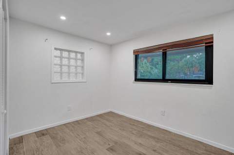 393 Cypress Avenue, West Palm Beach FL - photo 21 of 33