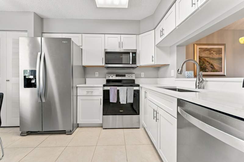 2 bedroom Condominium at 7280 Amberly Lane #402, Huntington Lakes Sec Four Condos, Delray Beach — photo 4