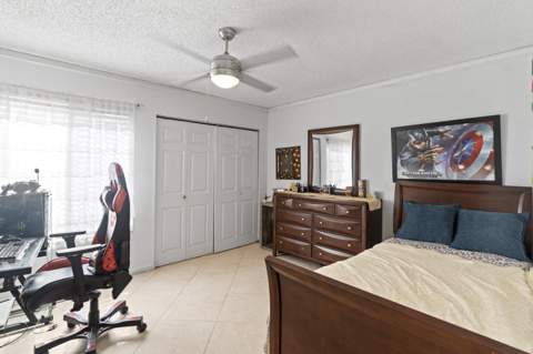 9978 Moss Pond Drive, Boca Raton FL - photo 11 of 24