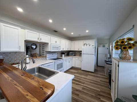 130 NW 14th Street, Boynton Beach FL - photo 11 of 42
