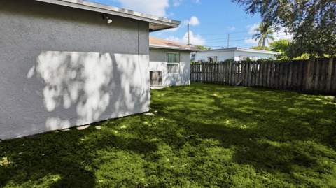 2206 NW 5th Street, Fort Lauderdale FL - photo 6 of 15