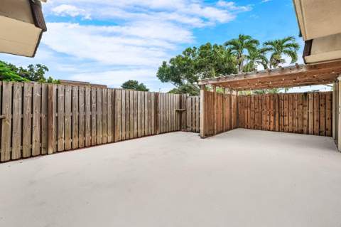 1202 12th Lane, Palm Beach Gardens FL - photo 15 of 24