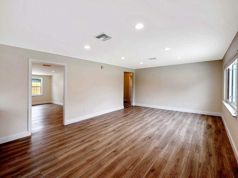 4 bedroom Single Family Residence at 976 SW 37th Street, Palm City Gardens, Palm City — photo 4