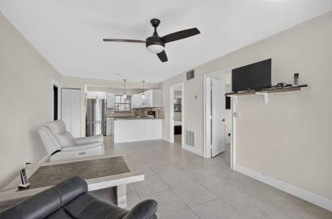 120 Lake Frances Drive, West Palm Beach FL - photo 23 of 52