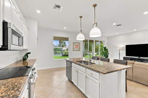 198 Umbrella Place, Jupiter FL - photo 12 of 37