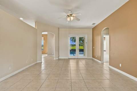 437 NW Canterbury Court, Port St. Lucie FL - photo 7 of 52