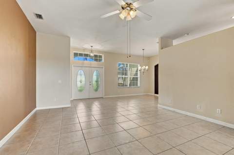 437 NW Canterbury Court, Port St. Lucie FL - photo 8 of 52