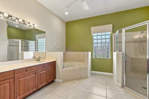 437 NW Canterbury Court, Port St. Lucie FL - photo 20 of 52