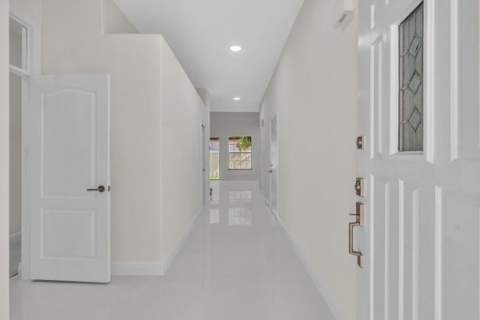 36 Monterey Pointe Drive, Palm Beach Gardens FL - photo 10 of 51