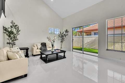 36 Monterey Pointe Drive, Palm Beach Gardens FL - photo 16 of 51
