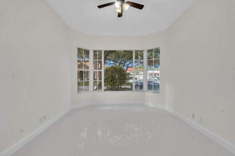 36 Monterey Pointe Drive, Palm Beach Gardens FL - photo 20 of 51