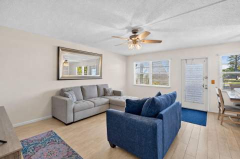 1055 Lyndhurst K, Deerfield Beach FL - photo 7 of 81