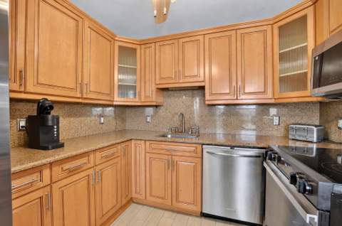 1055 Lyndhurst K, Deerfield Beach FL - photo 11 of 81
