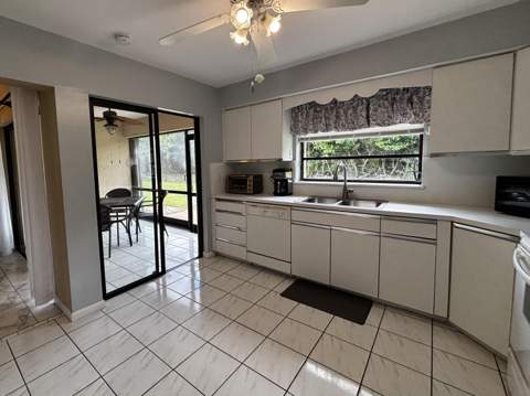 4871 Hawkwood Road #A, Boynton Beach FL - photo 11 of 26