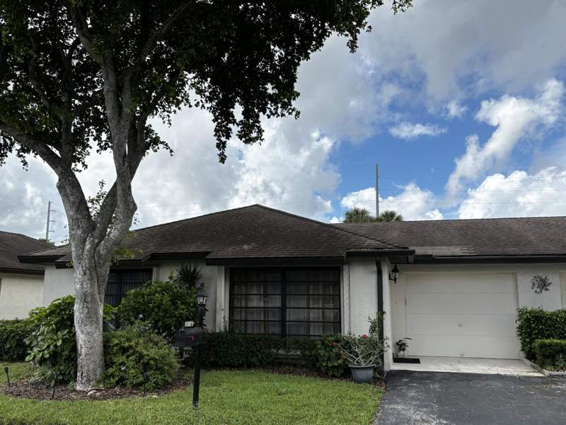 2 bedroom Villa at 4871 Hawkwood Road #A, Greentree Villas Condo, Boynton Beach — photo 3