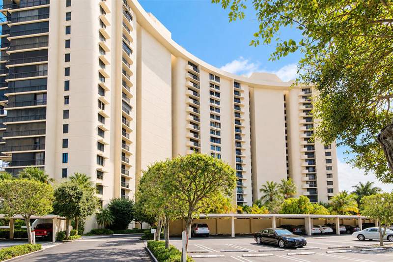 2 bedroom Condominium at 2480 Presidential Way #802, Envoy Condo, West Palm Beach — photo 3
