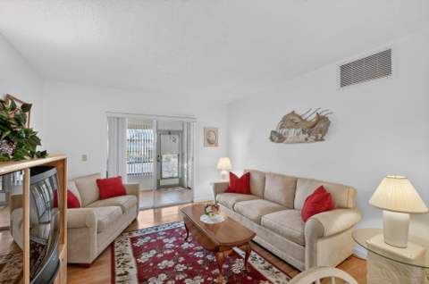 2131 NE 1st Court #102, Boynton Beach FL - photo 12 of 42