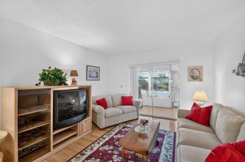 2131 NE 1st Court #102, Boynton Beach FL - photo 13 of 42