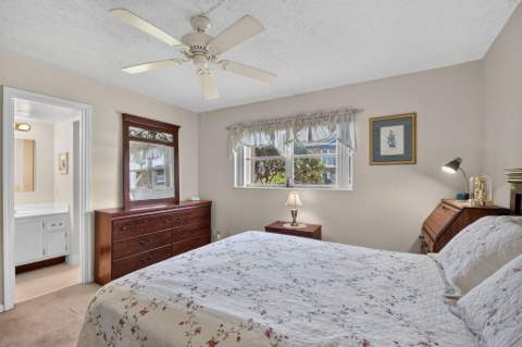 2131 NE 1st Court #102, Boynton Beach FL - photo 17 of 42