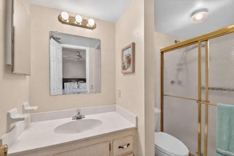 2131 NE 1st Court #102, Boynton Beach FL - photo 19 of 42