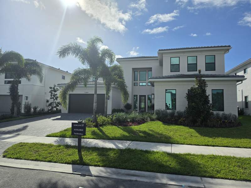 5 bedroom Single Family Residence at 17899 Yafa Court, Meravita At Boca Raton, Boca Raton — photo 2