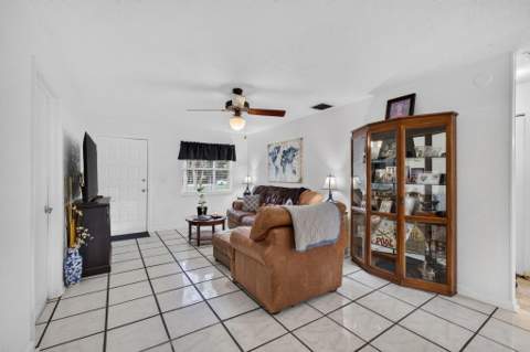 9242 166th Way, Jupiter Farms FL - photo 8 of 37
