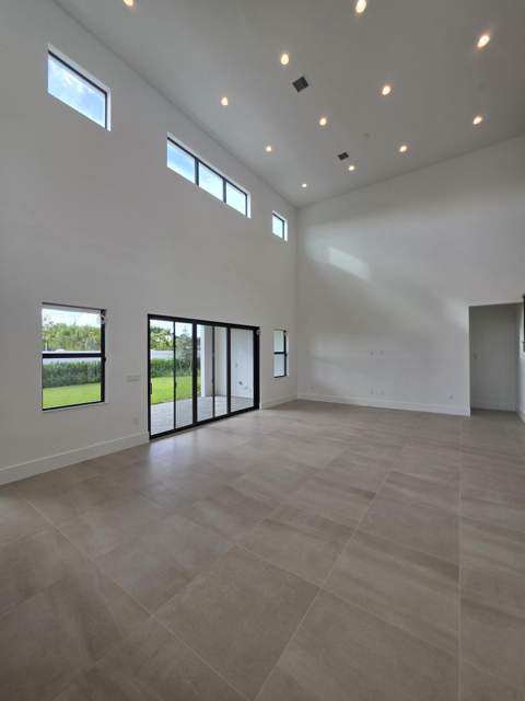 17899 Yafa Court, Boca Raton FL - photo 12 of 48