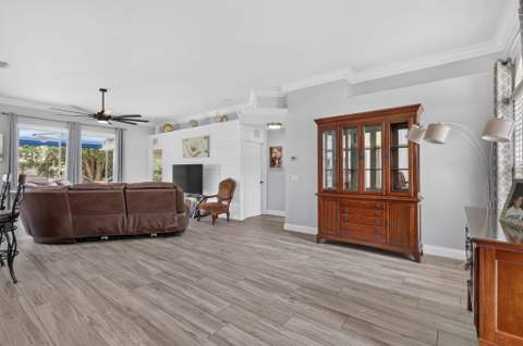 442 SW Tulip Boulevard, Port St. Lucie FL - photo 6 of 42