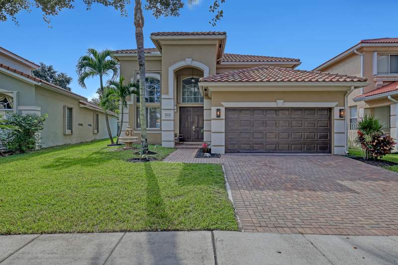 5 bedroom Single Family Residence at 762 Gazetta Way, Terracina Johnson Property, West Palm Beach — photo 2
