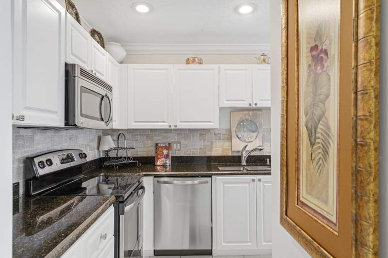 2 bedroom Condominium at 2480 Juniper Drive, Pines Of Delray Condo, Delray Beach — photo 2