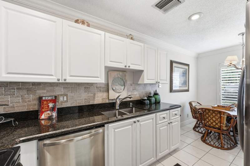 2 bedroom Condominium at 2480 Juniper Drive, Pines Of Delray Condo, Delray Beach — photo 3